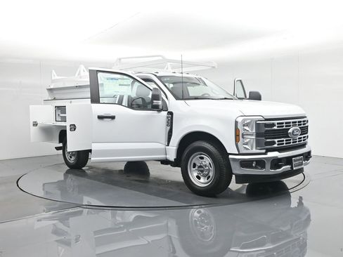 New 2025 Ford F350 XL w/ XL Chrome Package image 35