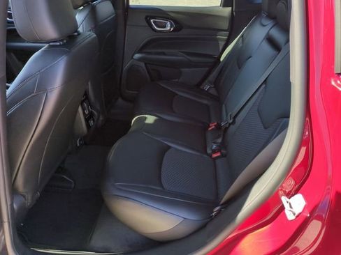 New 2026 Jeep Compass Latitude image 27