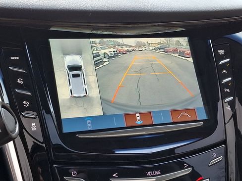 Used 2019 Cadillac Escalade Premium Luxury image 19