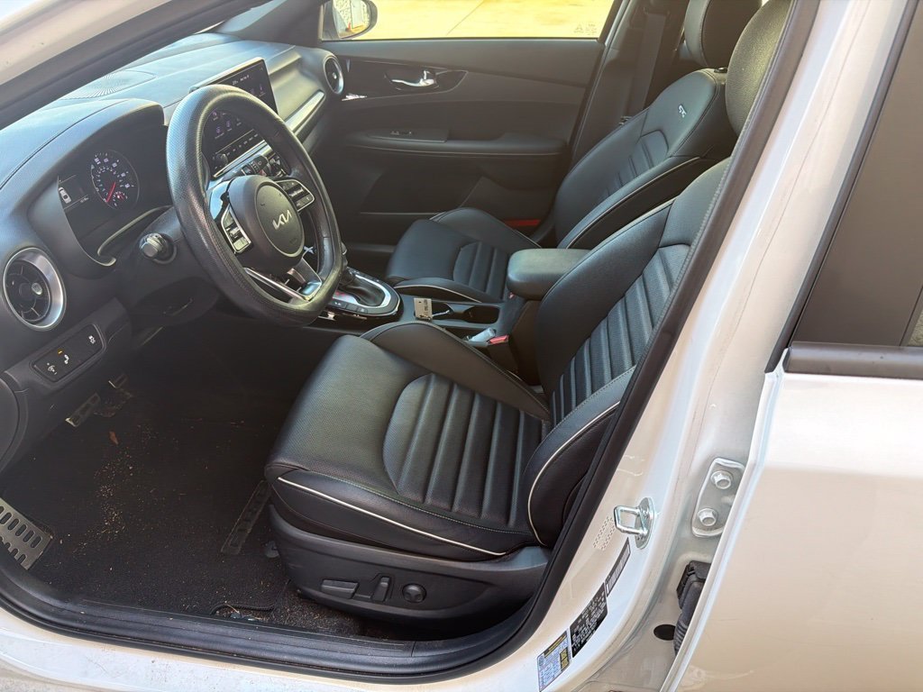 Certified 2024 Kia Forte GT-Line w/ GT-Line Premium Package FWD image 5