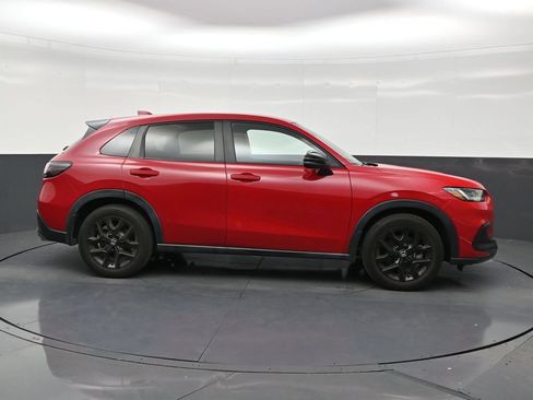 Used 2025 Honda HR-V Sport image 6