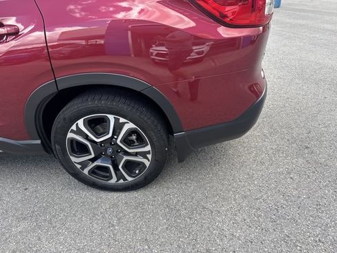 Used 2024 Subaru Ascent Limited w/ Technology Package image 7