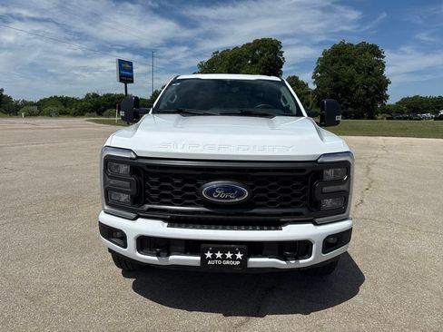 Used 2023 Ford F250 XLT w/ XLT Premium Package AWD/4WD image 8