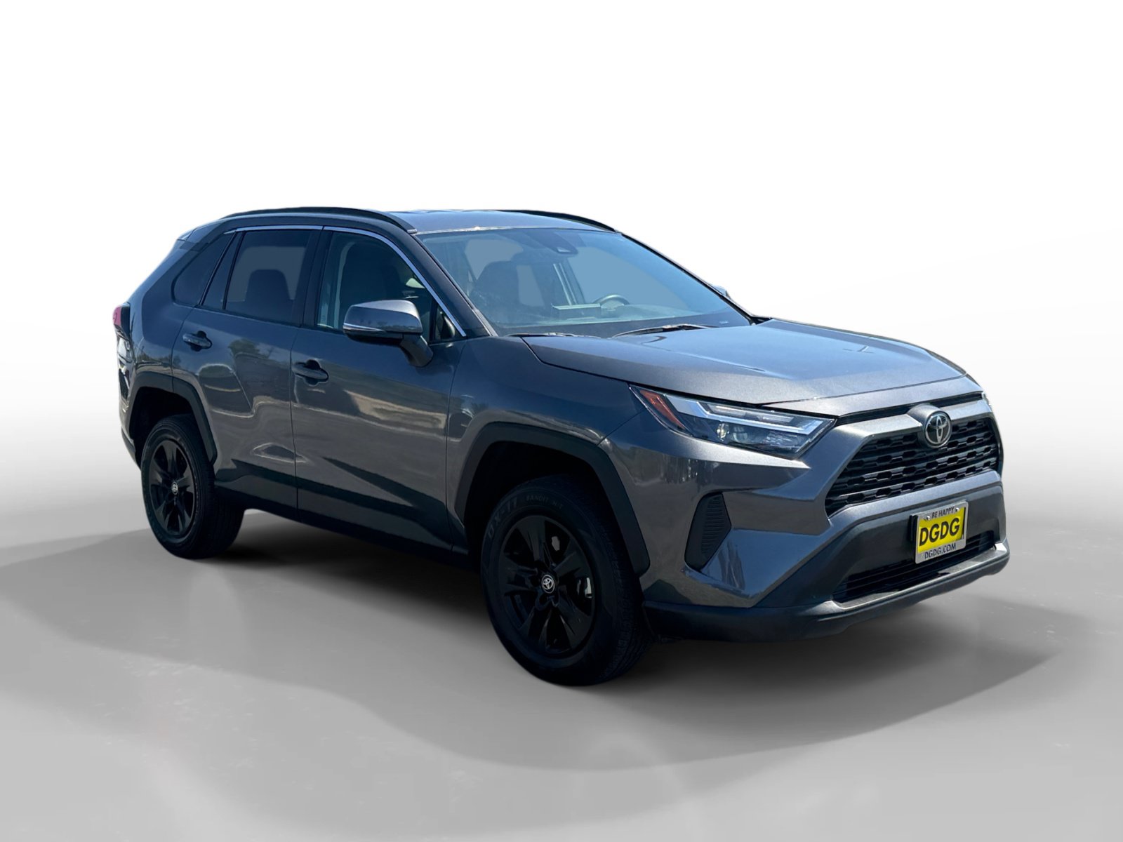 Used 2024 Toyota RAV4 XLE FWD image 7