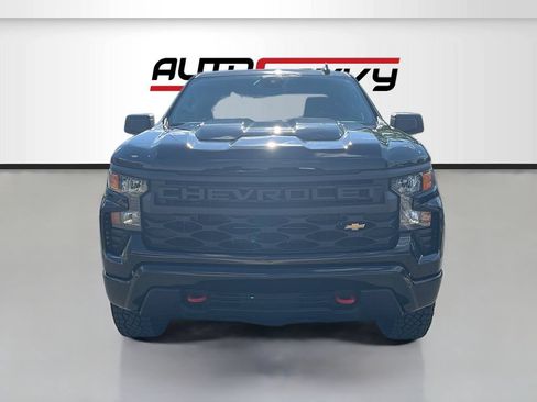 Used 2025 Chevrolet Silverado 1500 Custom Trail Boss AWD/4WD image 2