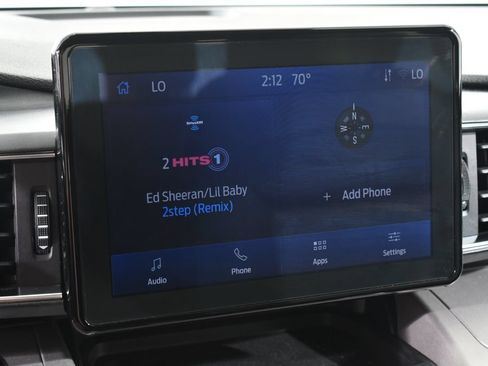 Used 2023 Ford Explorer XLT w/ Equipment Group 202A AWD/4WD image 29