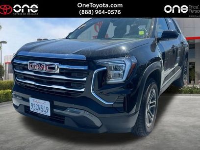 Used 2025 GMC Terrain Elevation