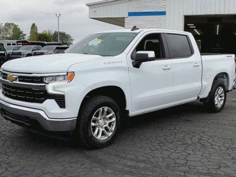 Used 2022 Chevrolet Silverado 1500 LT image 4