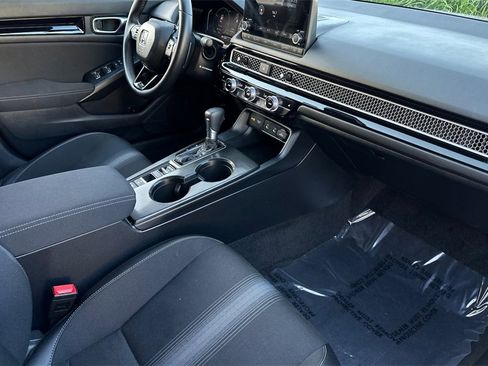 Certified 2025 Honda Civic Sport image 16