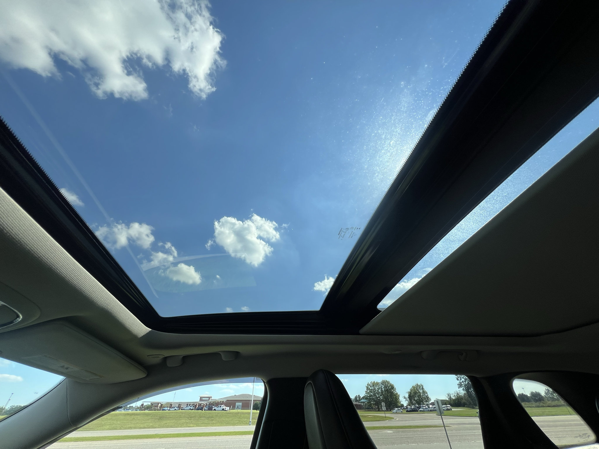 Used 2021 Jeep Cherokee Latitude Lux w/ Sun & Sound Group FWD image 26