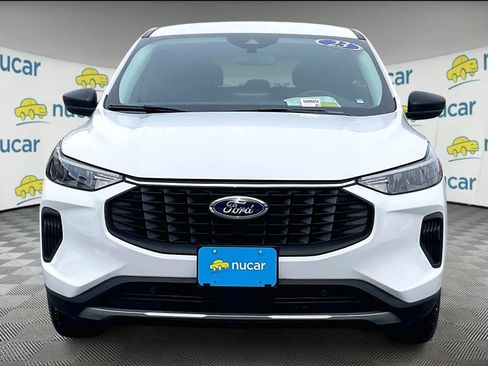 Used 2023 Ford Escape Active image 2