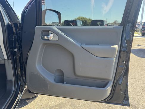 Used 2019 Nissan Frontier SV w/ Value Truck Package AWD/4WD image 23