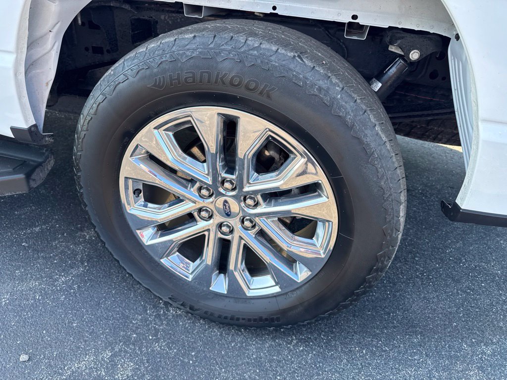 Used 2024 Ford F150 Lariat w/ Equipment Group 502A High AWD/4WD image 6