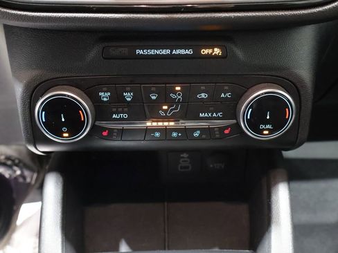 Used 2024 Ford Escape ST-Line image 31