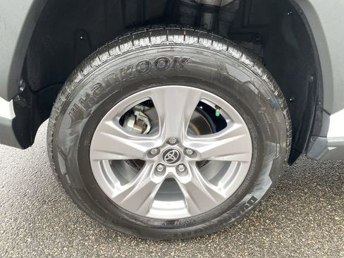 Used 2023 Toyota RAV4 XLE w/ Convenience Package image 16