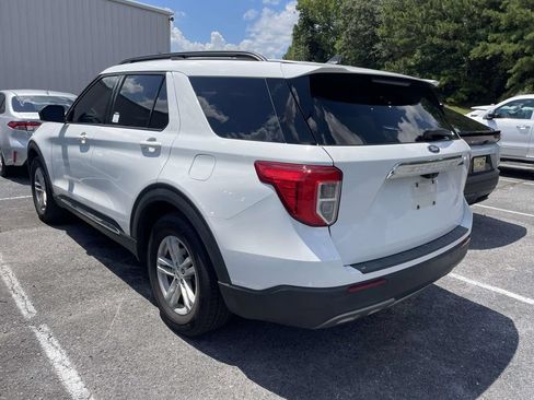Used 2021 Ford Explorer XLT w/ Equipment Group 202A RWD image 4