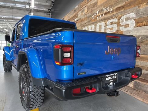 Used 2023 Jeep Gladiator Rubicon w/ LED Lighting Group AWD/4WD image 19