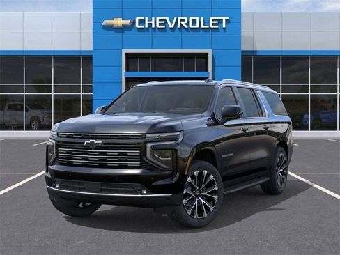New 2025 Chevrolet Suburban High Country image 30