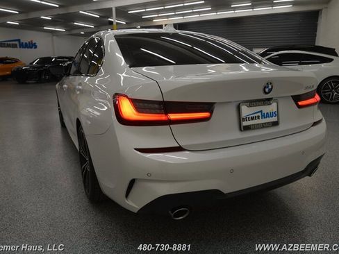 Used 2019 BMW 330i Sedan w/ M Sport Package RWD image 8