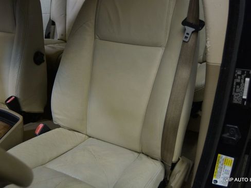 Used 2011 Volvo XC90 3.2 image 15