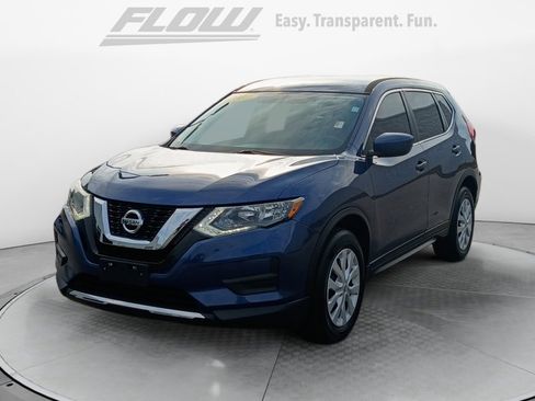 Used 2017 Nissan Rogue S AWD/4WD image 4