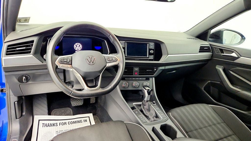 Used 2022 Volkswagen Jetta Sport FWD image 11