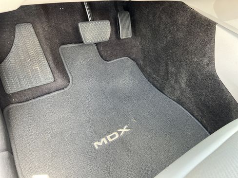Used 2019 Acura MDX FWD w/ Technology Package image 17