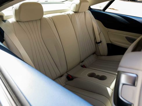 Used 2018 Mercedes-Benz E 400 Coupe image 31