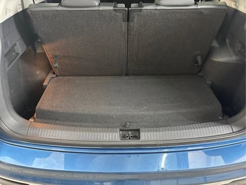 Used 2020 Volkswagen Tiguan SEL image 16