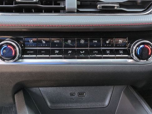 New 2026 Chevrolet Equinox RS w/ Convenience Package III image 17