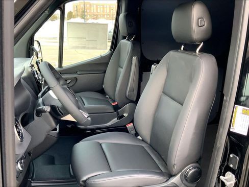 New 2026 Mercedes-Benz Sprinter 2500 image 12