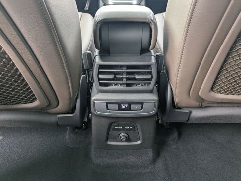 Used 2023 Audi Q4 e-tron Premium w/ Convenience Package image 20