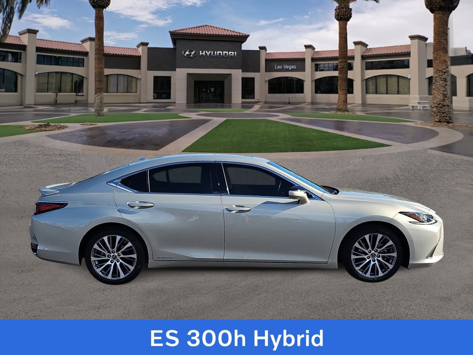 Used 2019 Lexus ES 300h w/ Premium Package FWD image 9