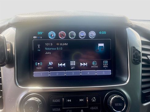 Used 2018 Chevrolet Suburban Premier RWD image 9