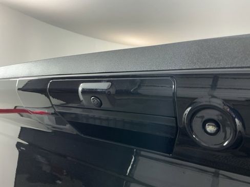 Certified 2025 Ford F350 Lariat w/ Black Appearance Package image 8