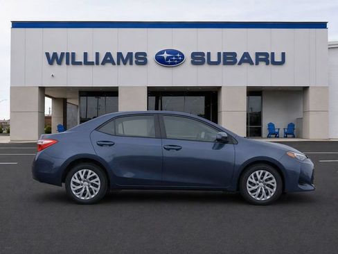 Used 2017 Toyota Corolla LE FWD image 9