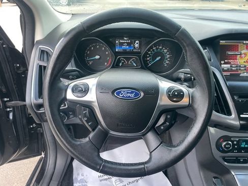 Used 2012 Ford Focus Titanium FWD image 25
