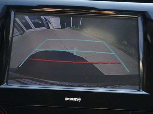 Used 2020 Toyota Camry SE image 24