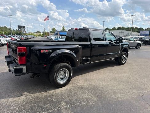 New 2026 Ford F350 Lariat AWD/4WD image 3