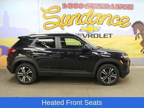 Used 2023 Chevrolet TrailBlazer LT w/ Convenience Package AWD/4WD image 1