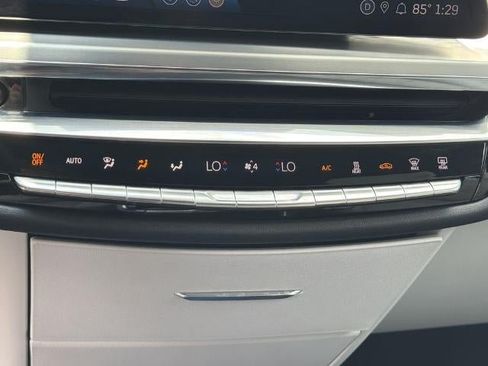 Used 2024 Cadillac Lyriq Luxury RWD image 31