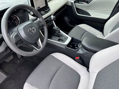 Certified 2025 Toyota RAV4 XLE w/ Convenience Package AWD/4WD image 11
