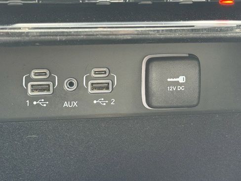 Certified 2023 Jeep Grand Cherokee Overland image 24