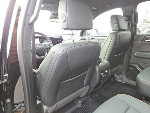 New 2026 GMC Acadia AT4 w/ LPO, All-Weather Package image 19