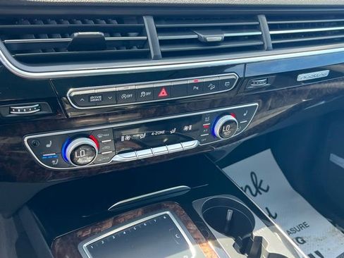 Used 2018 Audi Q7 3.0T Prestige AWD/4WD image 20