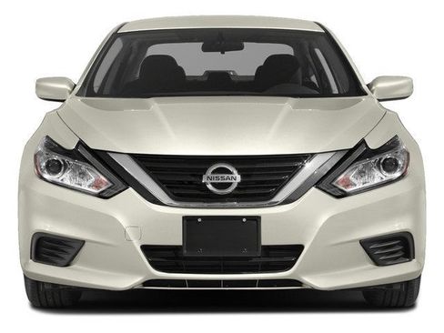 Used 2018 Nissan Altima 2.5 SR FWD image 35