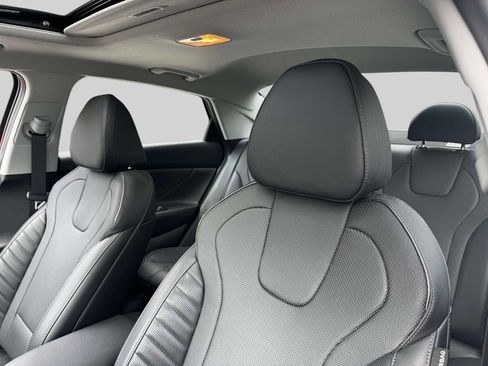 Certified 2023 Hyundai Elantra Limited FWD image 20