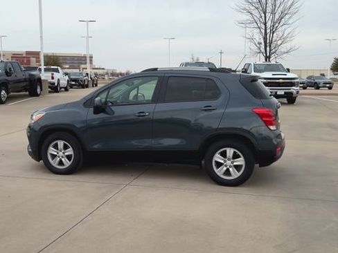Used 2021 Chevrolet Trax LT image 6