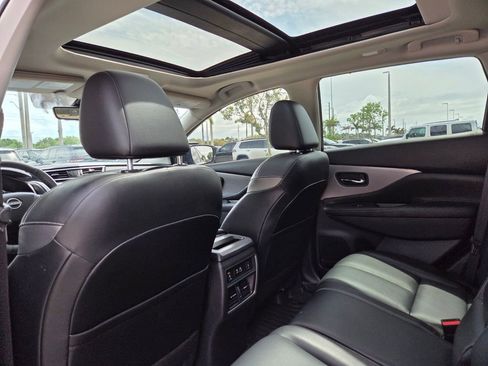 Used 2024 Nissan Murano SL image 19