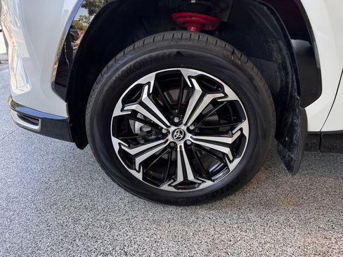 Certified 2025 Toyota RAV4 XSE w/ Weather Package AWD/4WD image 18